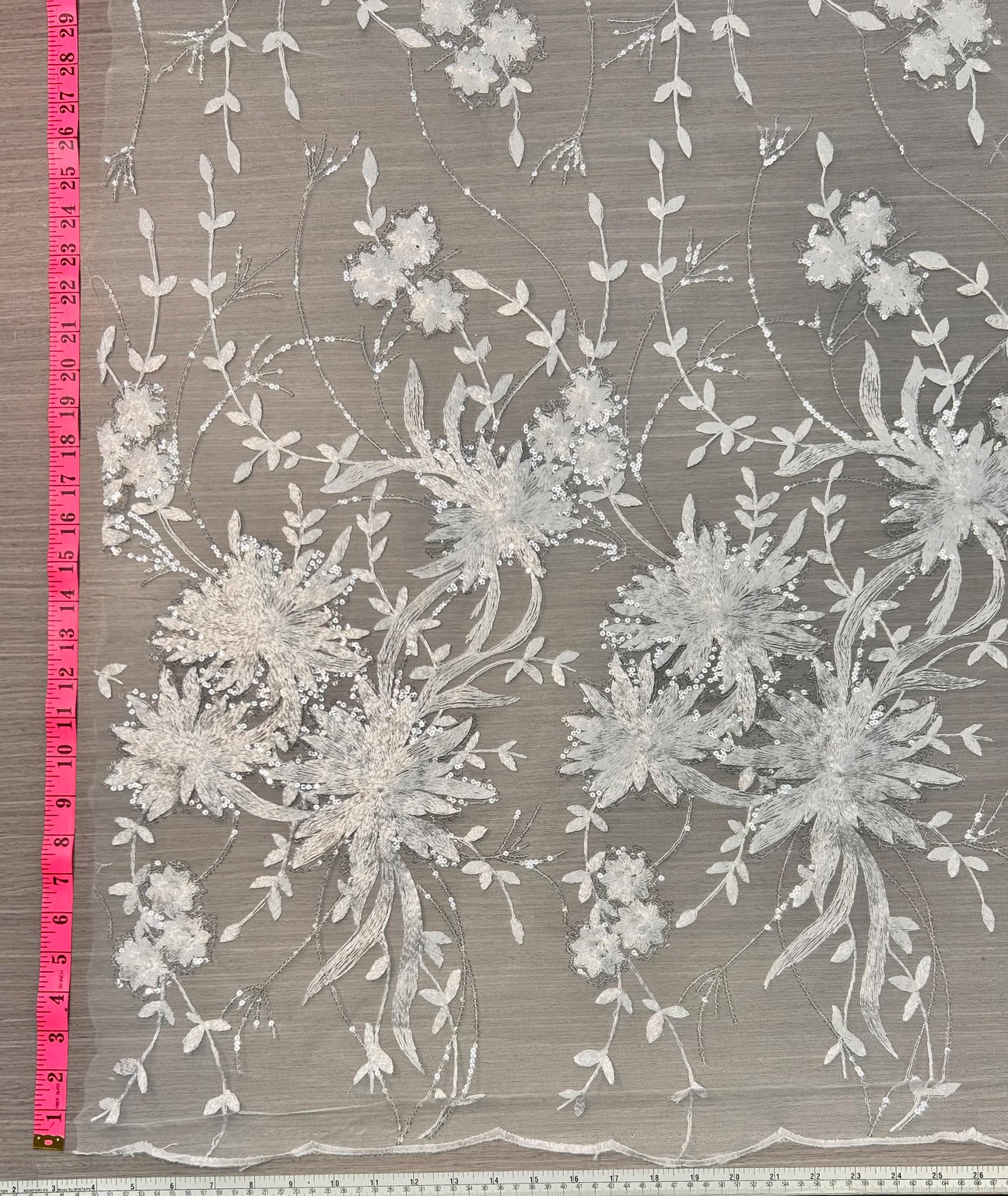 Floral Lace Tuille