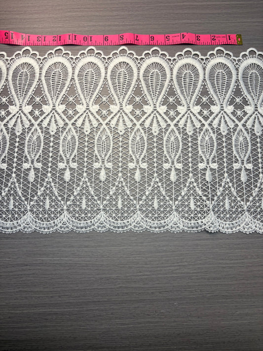 Guipere Lace Trim